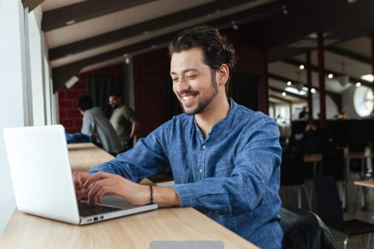guía comparativa las mejores laptops HP y Lenovo