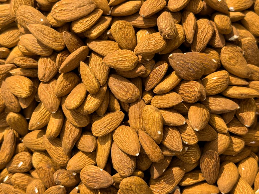 Almendras crudas ricas en magnesio