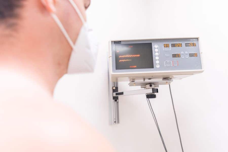 monitor portatil electrocardiograma pacientes 2 Monitor portátil de electrocardiograma para pacientes