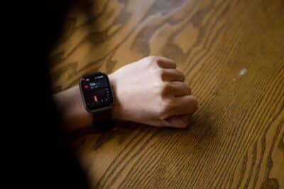 Monitor de ritmo cardíaco en smartwatch