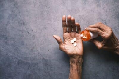 Suplementos vitamínicos para adultos mayores