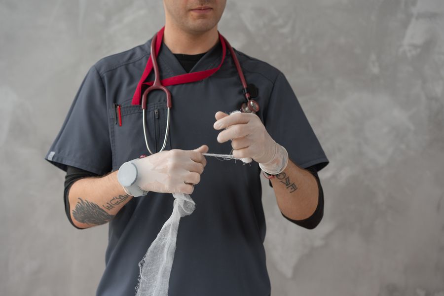 manipulacion gasas entornos medicos 2 Manipulación de gasas en entornos médicos